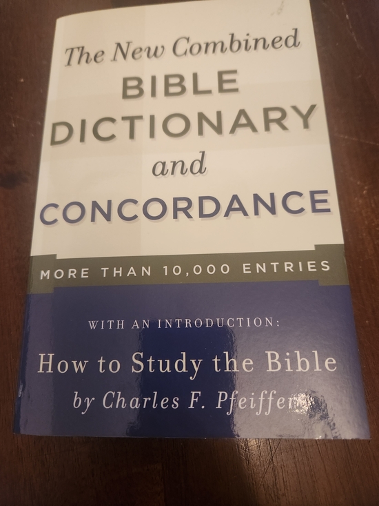 Other - Bible Dictionary and Concordance - Cream, Olive, Navy